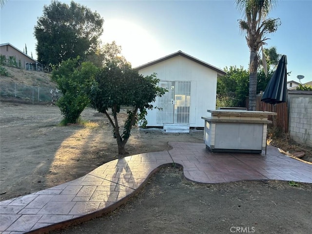 8138 Camelot Rd, Riverside, CA 92503 - photo 13