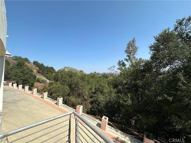 5077 Schumacher Rd, Calabasas, CA 91302 - photo 2