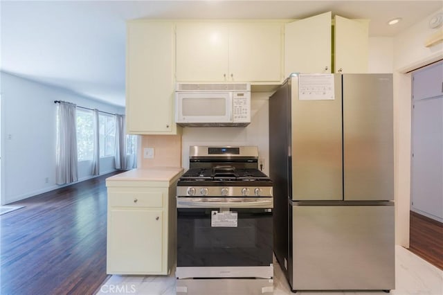 326 Hermosa Ave Unit 7, Long Beach, CA 90802 - photo 13