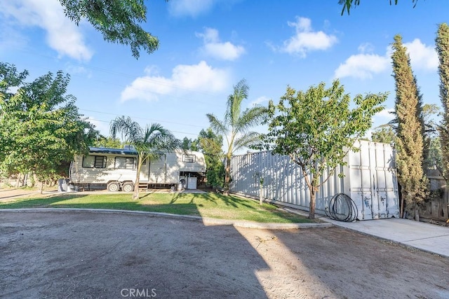 5867 Eucalyptus Ave, Winton, CA 95388 - photo 5