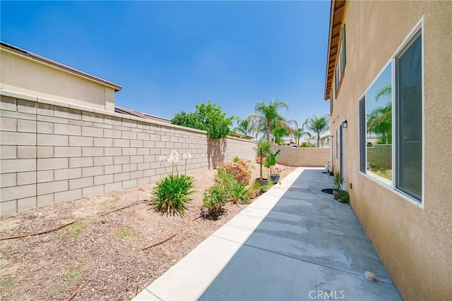12010 Santiam Ct, Jurupa Valley, CA 91752 - photo 38