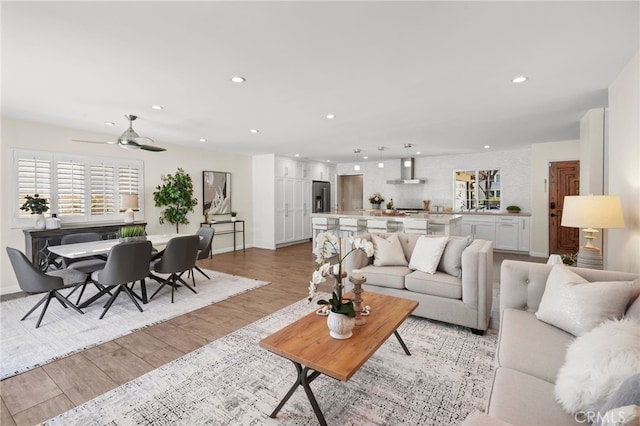27069 Helmond Dr, Calabasas, CA 91301 - photo 15