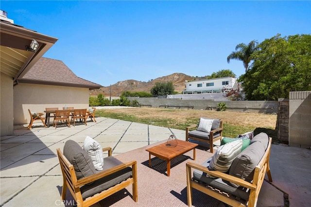 27069 Helmond Dr, Calabasas, CA 91301 - photo 52