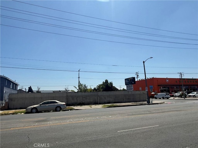 7754 S Central Ave, Los Angeles, CA 90001 - photo 2