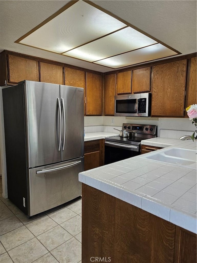 951 Creekside Dr Unit 119, Fullerton, CA 92833 - photo 8