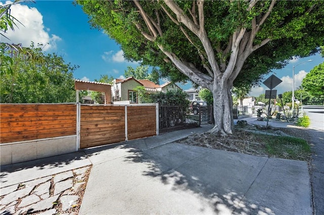 906 E 75th St, Los Angeles, CA 90001 - photo 4