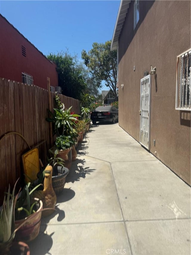 815 E 80th St, Los Angeles, CA 90001 - photo 3