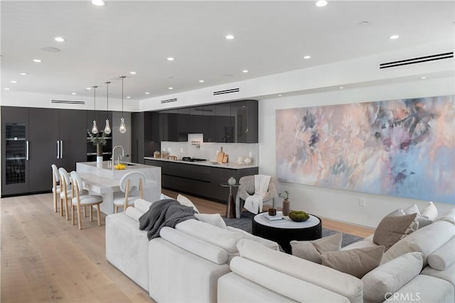 3670 Buena Park Dr, Studio City, CA 91604 - photo 8