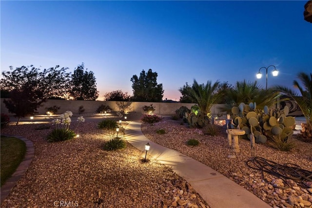 12075 Lamplighter Ln, Oak Hills, CA 92344 - photo 22