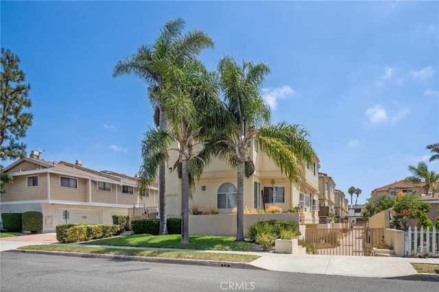 14540 Yukon Ave, Hawthorne, CA 90250 - photo 1