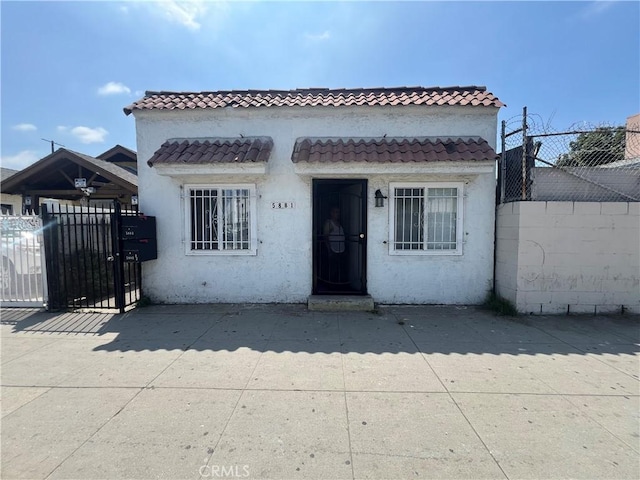 5881 S Broadway, Los Angeles, CA 90003 - photo 1