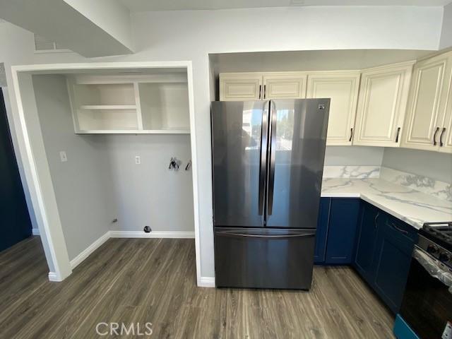 19540 Sherman Way Unit 605, Reseda, CA 91335 - photo 8