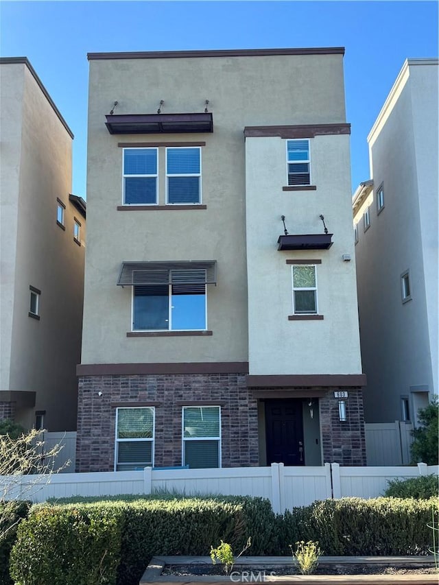 603 Daniel Freeman Cir, Inglewood, CA 90301 - photo 1
