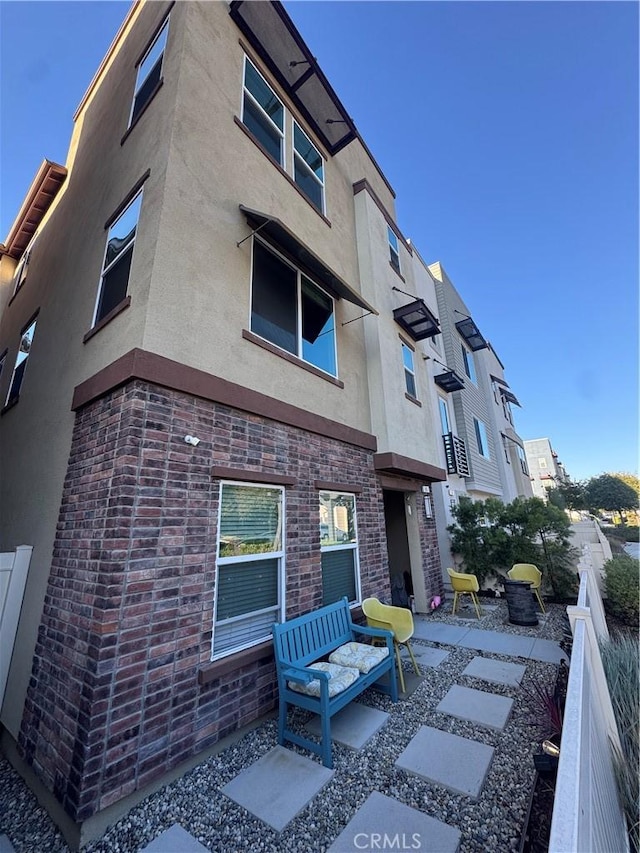 603 Daniel Freeman Cir, Inglewood, CA 90301 - photo 2
