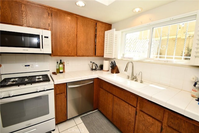 13006 Florwood Ave Unit 30, Hawthorne, CA 90250 - photo 20