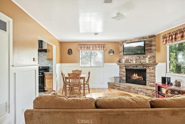 735 Dahlia Dr, Green Valley Lake, CA 92341 - photo 8