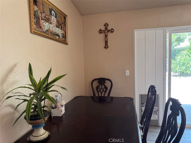 24389 La Glorita Cir, Newhall, CA 91321 - photo 5