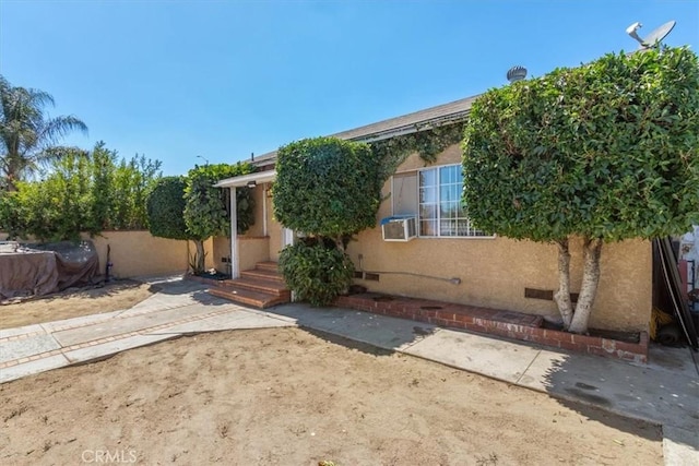 13273 Sunburst St, Pacoima, CA 91331 - photo 2