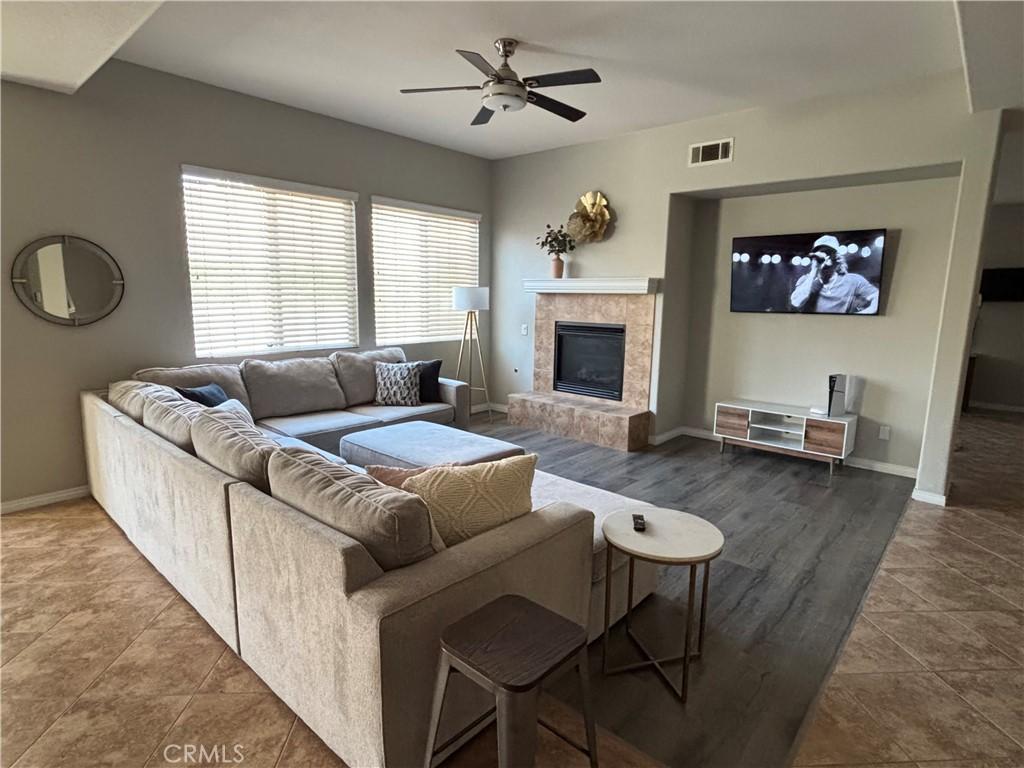 26330 Norma Jean Pl, Murrieta, CA 92563 - photo 3