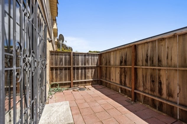 10401 Shaw St Unit 402, Oakland, CA 94605 - photo 21