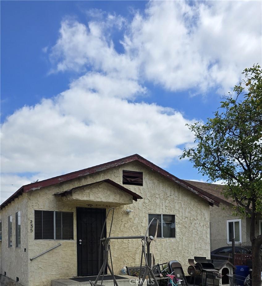 233 E 105th St, Los Angeles, CA 90003 - photo 1