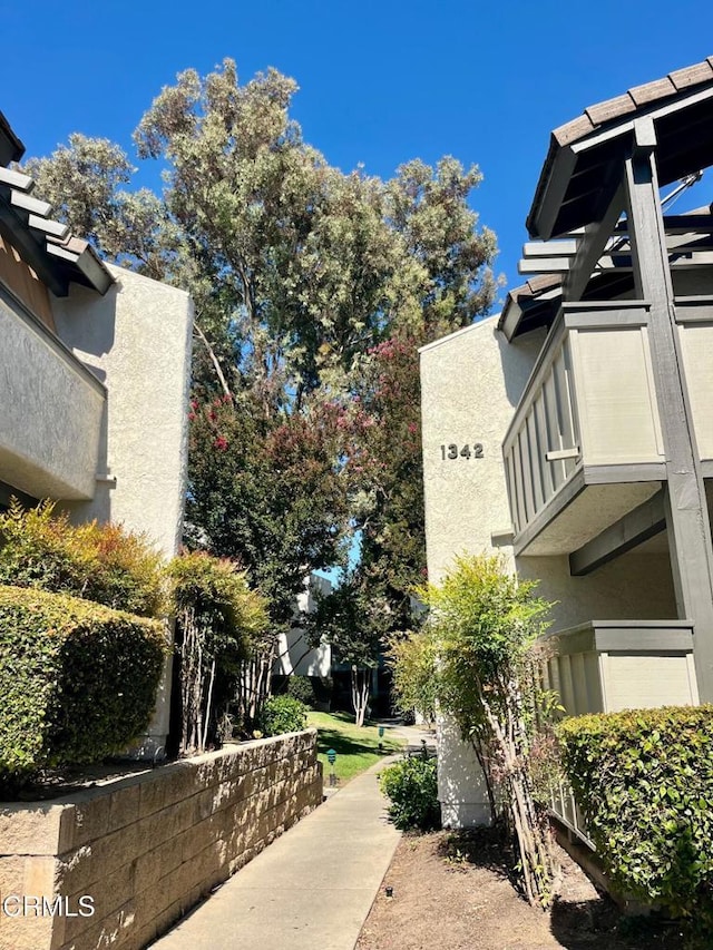 1342 E Hillcrest Dr Unit 20, Thousand Oaks, CA 91362 - photo 2