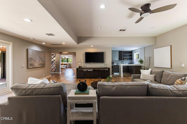 3643 Hampstead Rd, Glendale, CA 91206 - photo 29