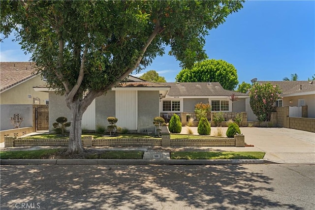 4656 Hazelnut Ave, Seal Beach, CA 90740 - photo 2