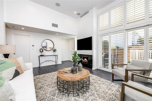 4345 W Sarah St Unit 3, Burbank, CA 91505 - photo 2