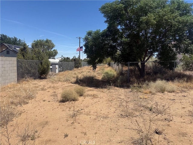 9268 Sierra Vista Rd, Phelan, CA 92371 - photo 11