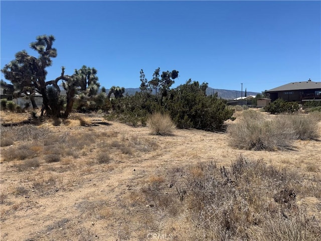 9268 Sierra Vista Rd, Phelan, CA 92371 - photo 5