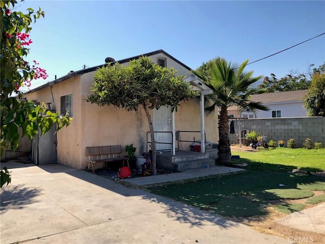 621 W Lemon Way, Fillmore, CA 93015 - photo 1