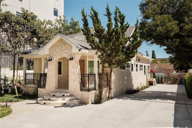 7142 Marshfield Way, Los Angeles, CA 90046 - photo 2