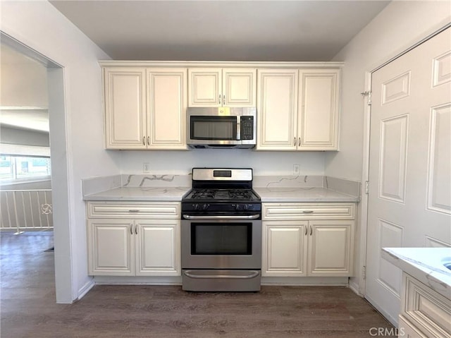 17469 Bullock St, Encino, CA 91316 - photo 10