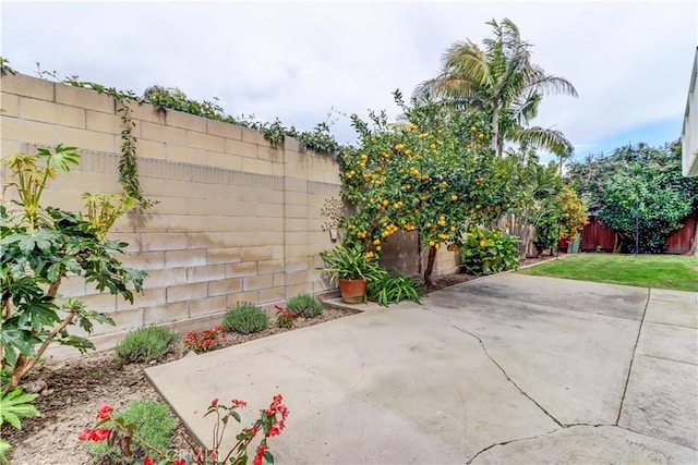 9001 Oceanwood Dr, Huntington Beach, CA 92646 - photo 22