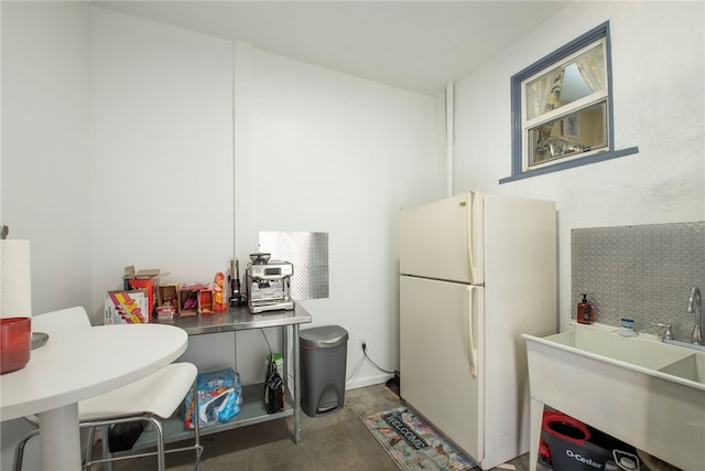624 S Chicago St, Los Angeles, CA 90023 - photo 38