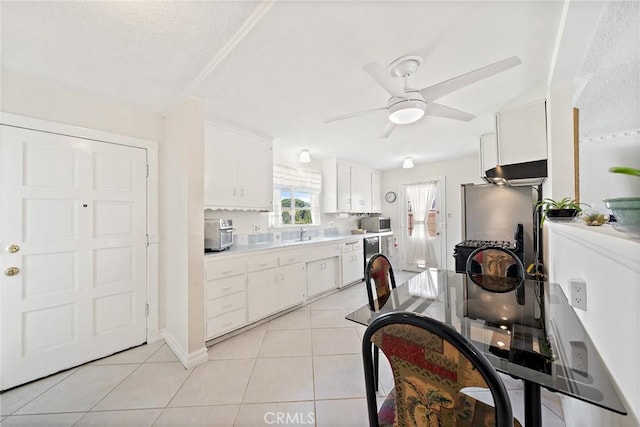 10402 Lorraine Ln, Cypress, CA 90630 - photo 9