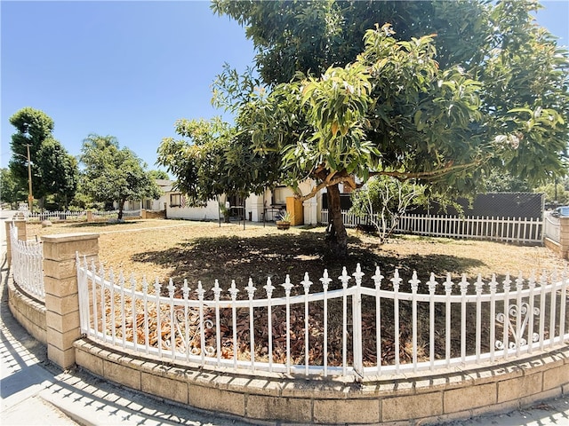 2302 8th St, La Verne, CA 91750 - photo 3
