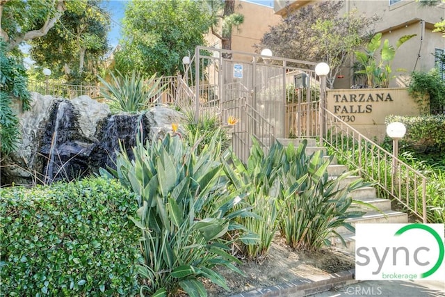 18730 Hatteras St Unit 49, Tarzana, CA 91356 - photo 18