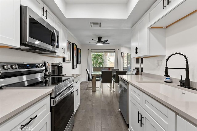 18408 Hatteras St Unit 49, Tarzana, CA 91356 - photo 1