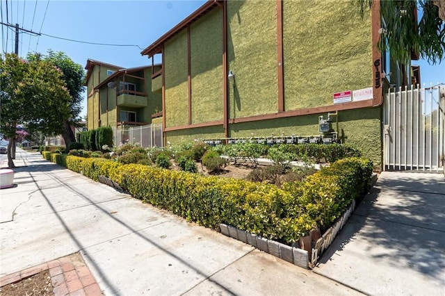 6155 Reseda Unit 4, Tarzana, CA 91335 - photo 1