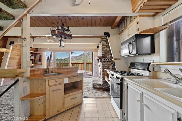 261 Davos Ct, Crestline, CA 92325 - photo 17