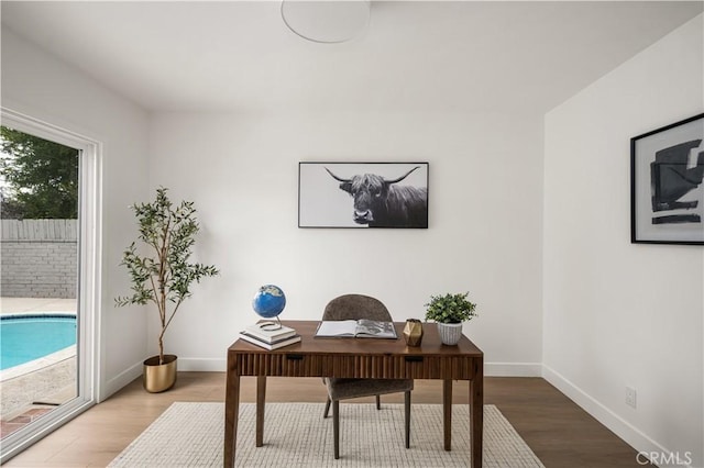 8119 Winsford Ave, Los Angeles, CA 90045 - photo 22