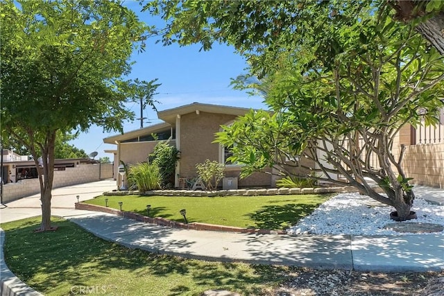 1709 El Rey Rd, San Pedro, CA 90732 - photo 1