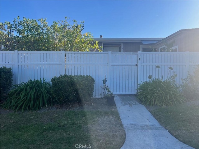 25896 Via Lomas Unit 7, Laguna Hills, CA 92653 - photo 2