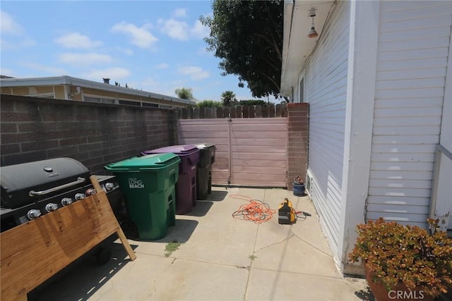 6066 Myrtle Ave, Long Beach, CA 90805 - photo 13