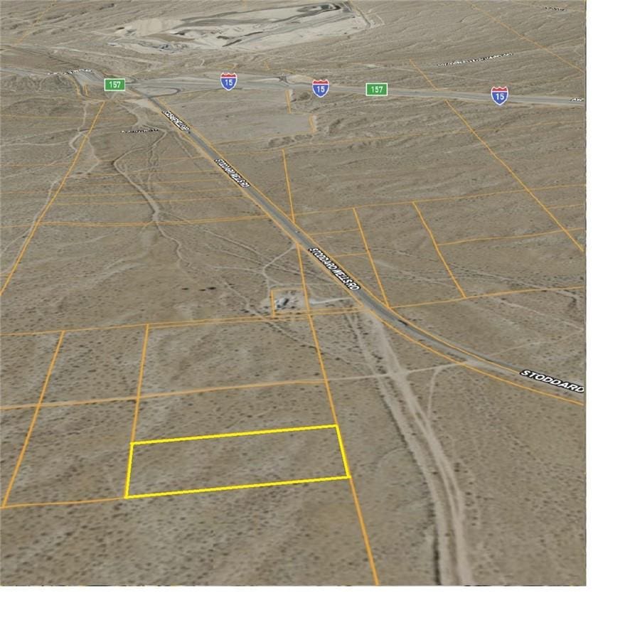 4723011 Harris Rd, Apple Valley, CA 92301 - photo 2