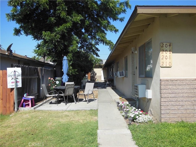 204 N Orange Ave, Rialto, CA 92376 - photo 4
