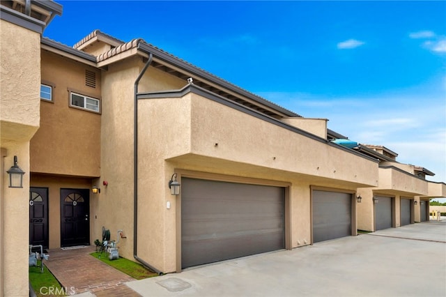 17601 Newland St Unit D, Huntington Beach, CA 92647 - photo 2