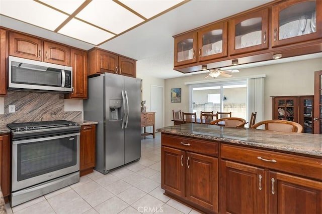 16381 Magellan Ln, Huntington Beach, CA 92647 - photo 23